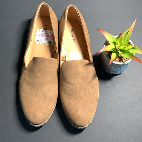 2/$12 NWT Indigo Women's Tan Loafers - Picture 4 of 5